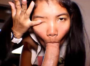 Thai Teen Heather Abysm gives deepthroat