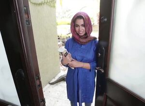 Muslim doll Ada praises lose one's train